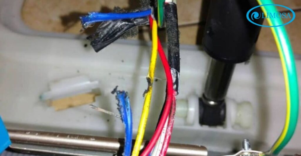 Cách Sửa Máy Giặt Samsung Mất Nguồn Chập Chờn Hiệu Quả Dây nguồn bị đứt, chuột cắn hoặc hư hỏng
