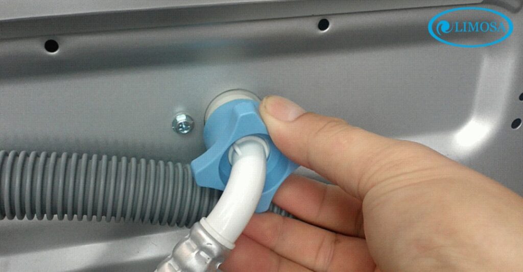 Cách Sửa Lỗi F6 Máy Giặt Hitachi Chi Tiết và Nhanh Chóng Kiểm tra động cơ xả nước máy giặt