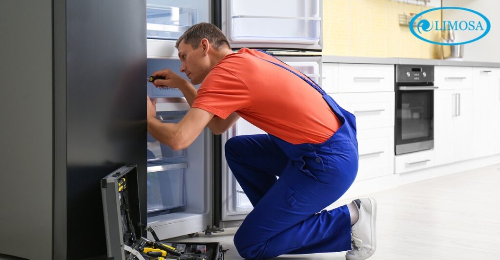 Bảng Mã Lỗi Tủ Lạnh Fujitsu Nội Địa Nhật Và Cách Khắc Phục Sử dụng dụng cụ cách điện và trang bị bảo hộ khi sửa tủ lạnh